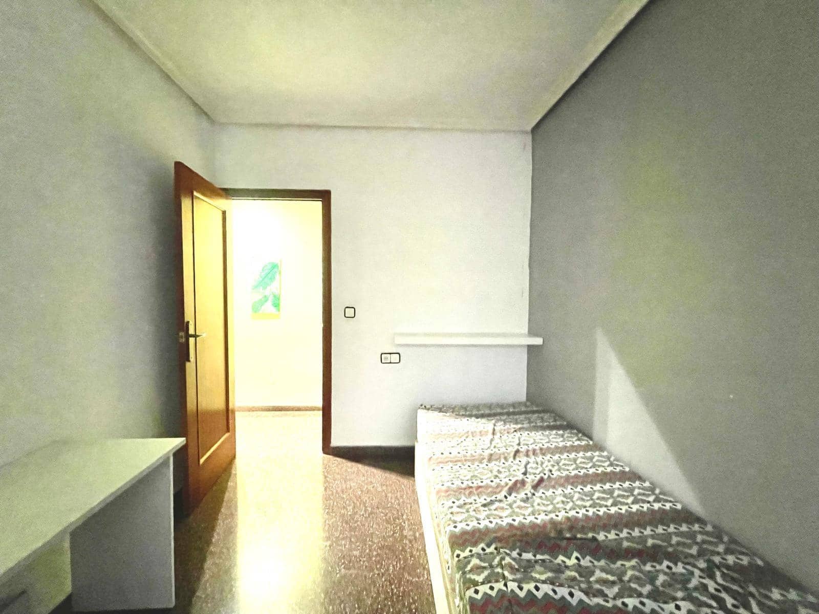 4 Zimmer Apartment zu verkaufen in Elche / Elx mit Garage - 185.500 € (Ref: 10005747)