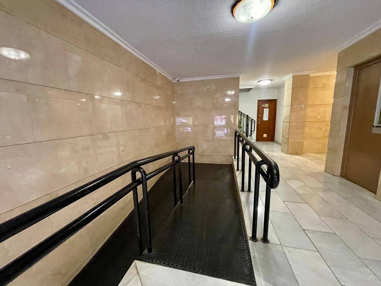 4 Zimmer Apartment zu verkaufen in Elche / Elx mit Garage - 185.500 € (Ref: 10005747)