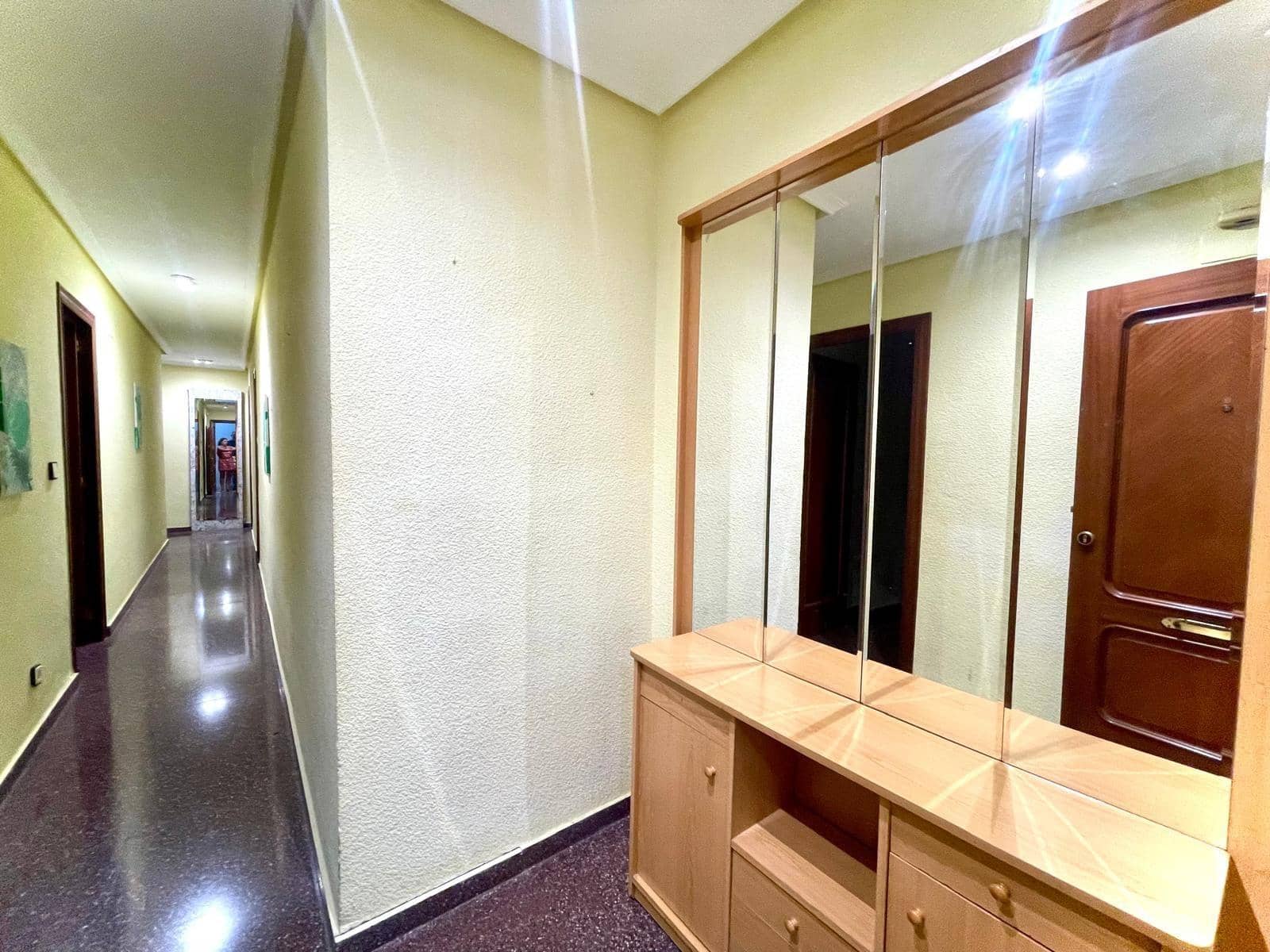 4 Zimmer Apartment zu verkaufen in Elche / Elx mit Garage - 185.500 € (Ref: 10005747)