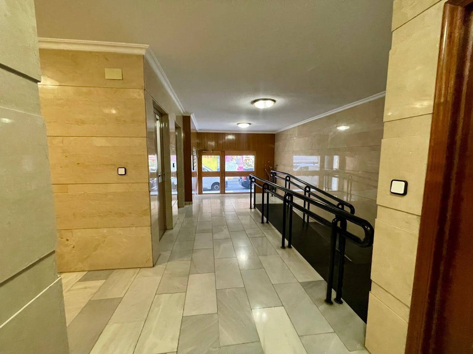 4 Zimmer Apartment zu verkaufen in Elche / Elx mit Garage - 185.500 € (Ref: 10005747)