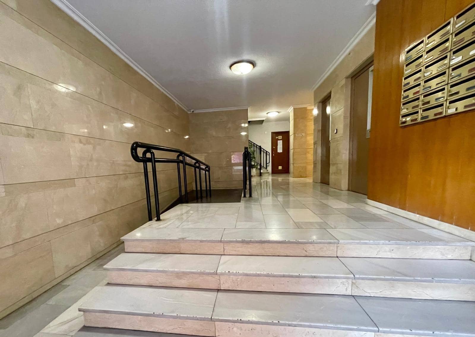 4 Zimmer Apartment zu verkaufen in Elche / Elx mit Garage - 185.500 € (Ref: 10005747)
