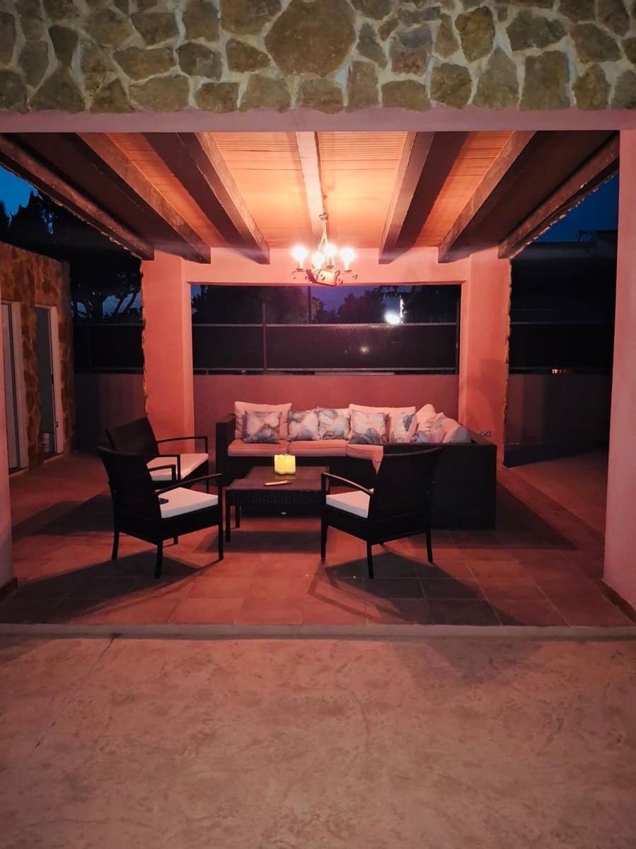 Chalet de 4 habitaciones en Matola en venta con piscina garaje - 550.000 € (Ref: 10062152)