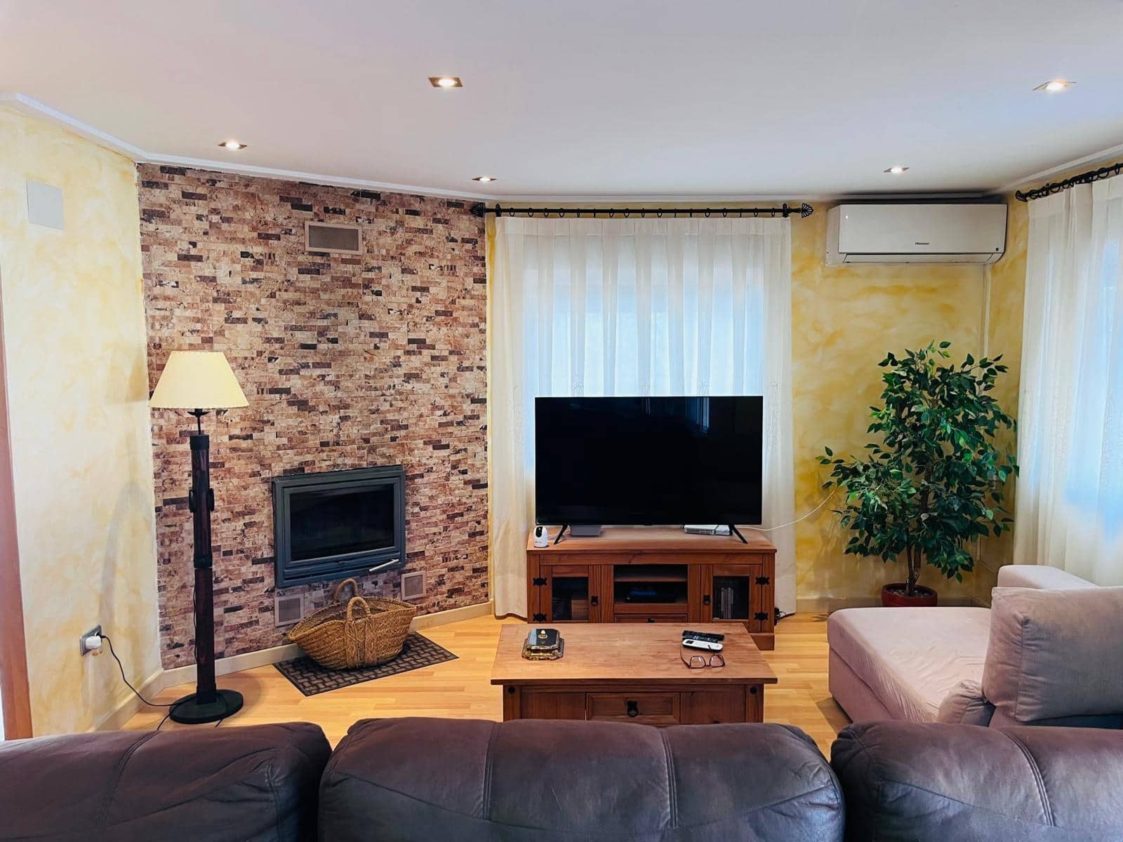 Chalet de 4 habitaciones en Matola en venta con piscina garaje - 550.000 € (Ref: 10062152)