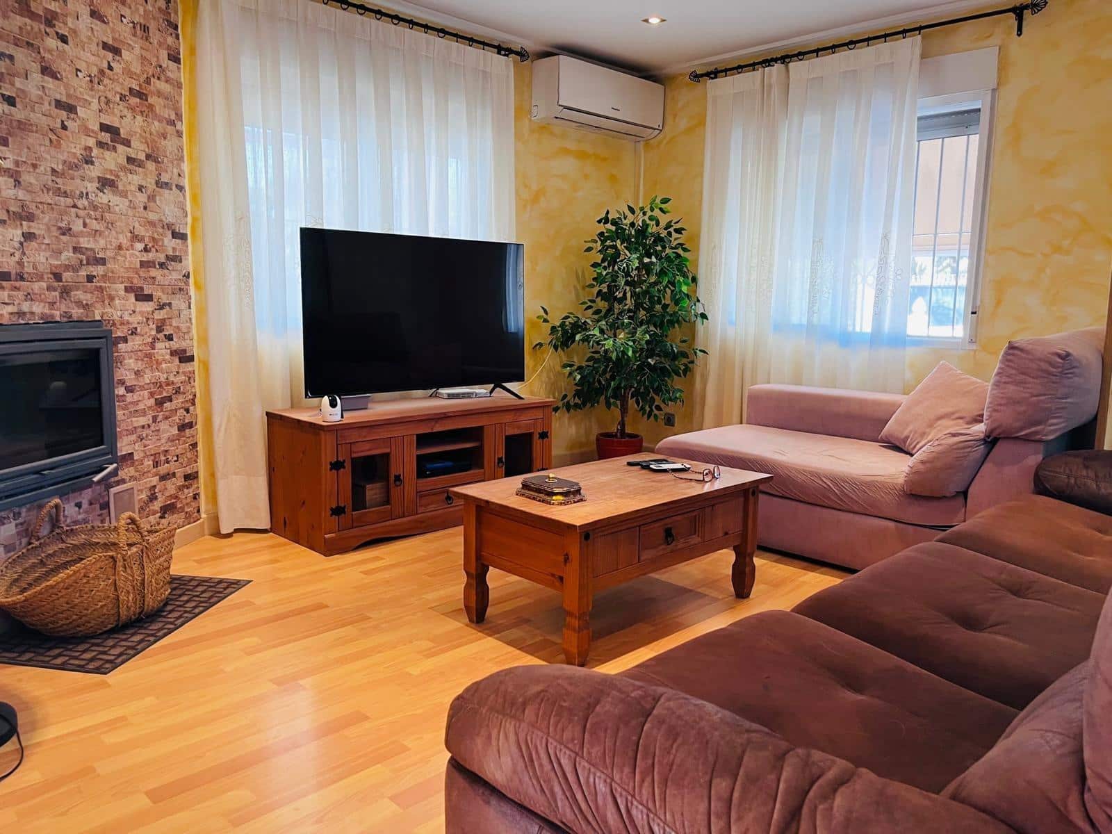 Chalet de 4 habitaciones en Matola en venta con piscina garaje - 550.000 € (Ref: 10062152)