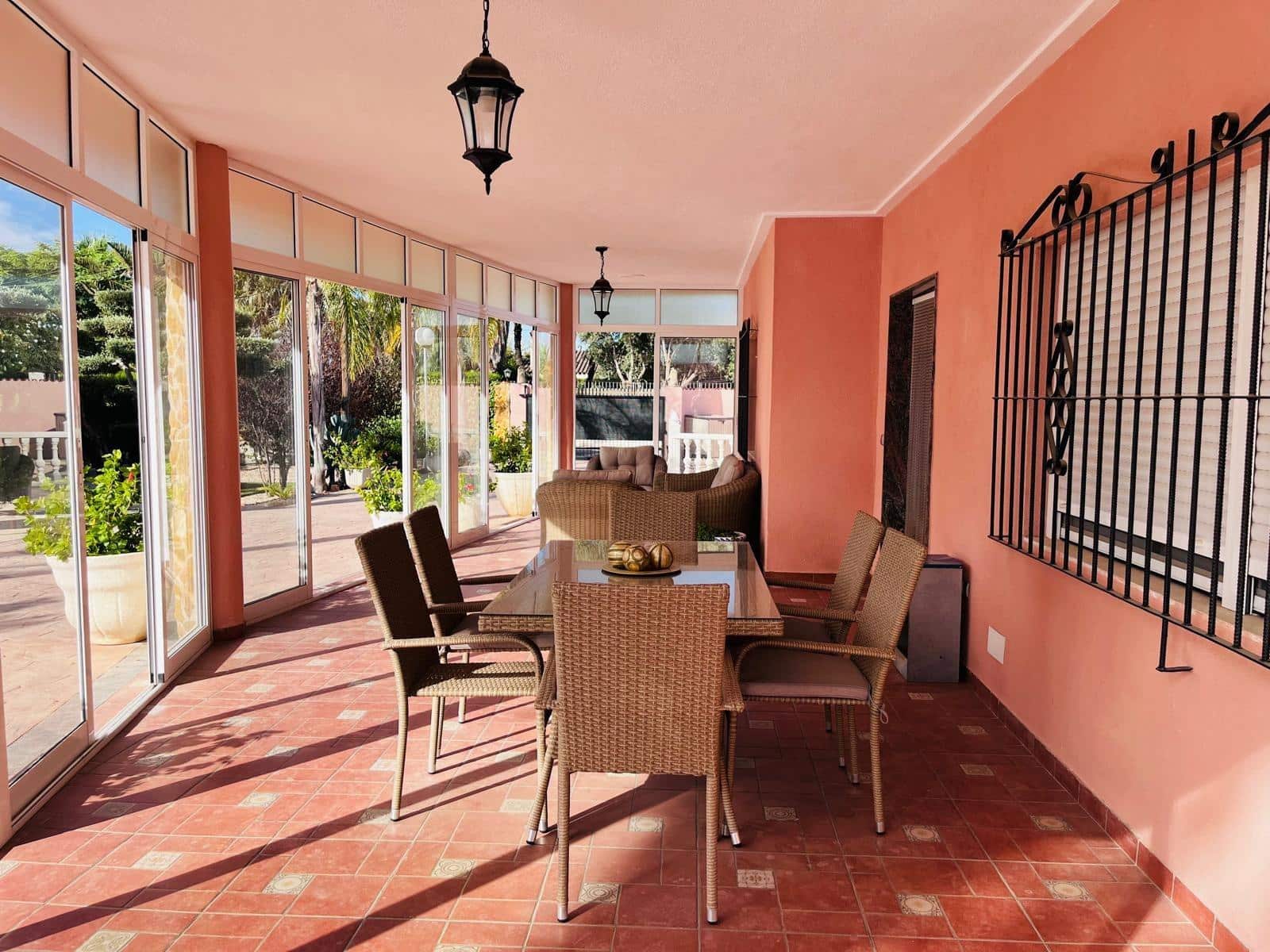 Chalet de 4 habitaciones en Matola en venta con piscina garaje - 550.000 € (Ref: 10062152)