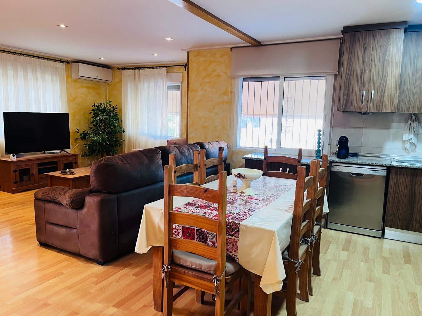 Chalet de 4 habitaciones en Matola en venta con piscina garaje - 550.000 € (Ref: 10062152)