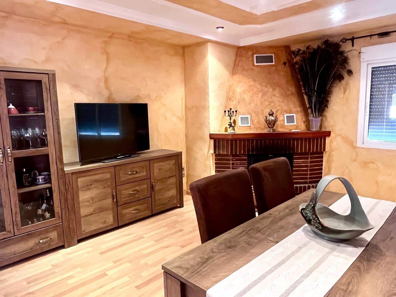 Chalet de 4 habitaciones en Matola en venta con piscina garaje - 550.000 € (Ref: 10062152)