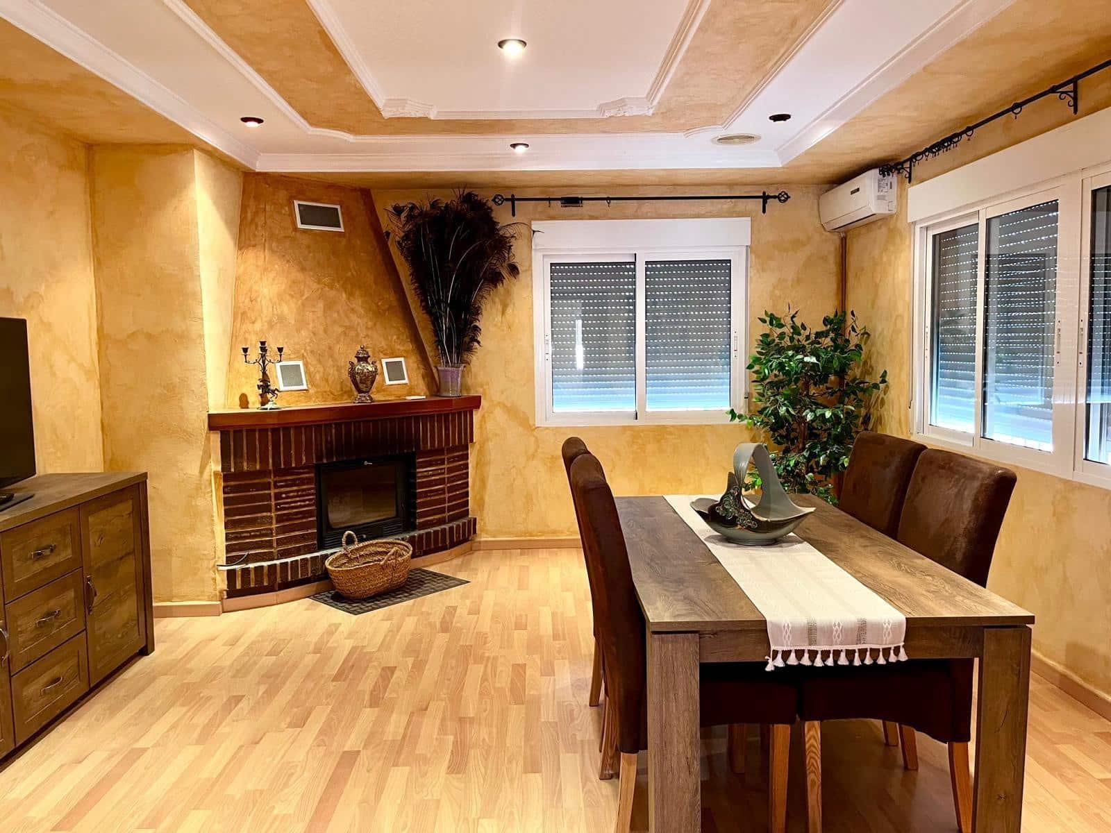 Chalet de 4 habitaciones en Matola en venta con piscina garaje - 550.000 € (Ref: 10062152)