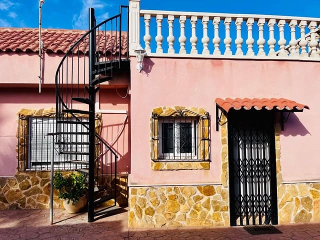 Chalet de 4 habitaciones en Matola, Elche / Elx en venta con piscina garaje - 550.000 € (Ref: 10062152)