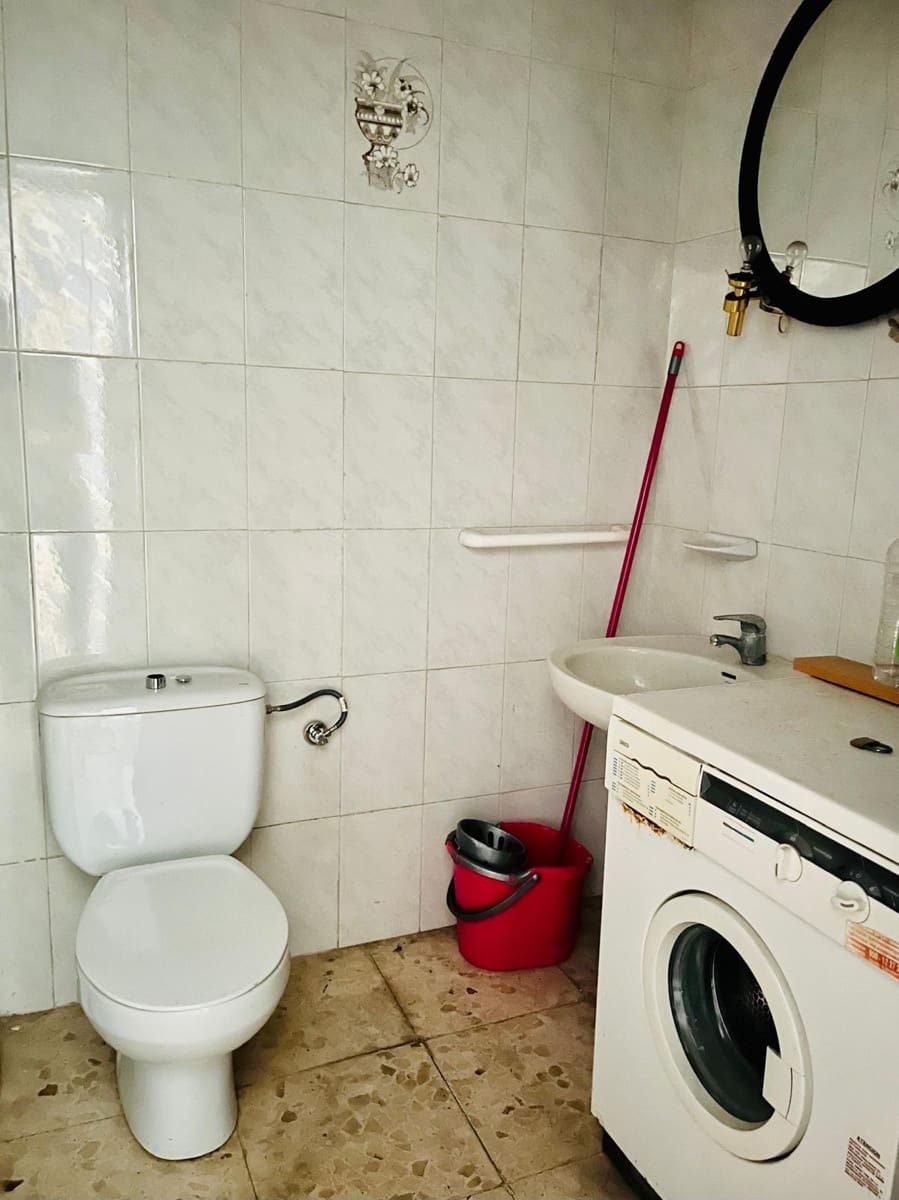 Commercieel te huur in Elche / Elx - € 650 (Ref: 10089610)