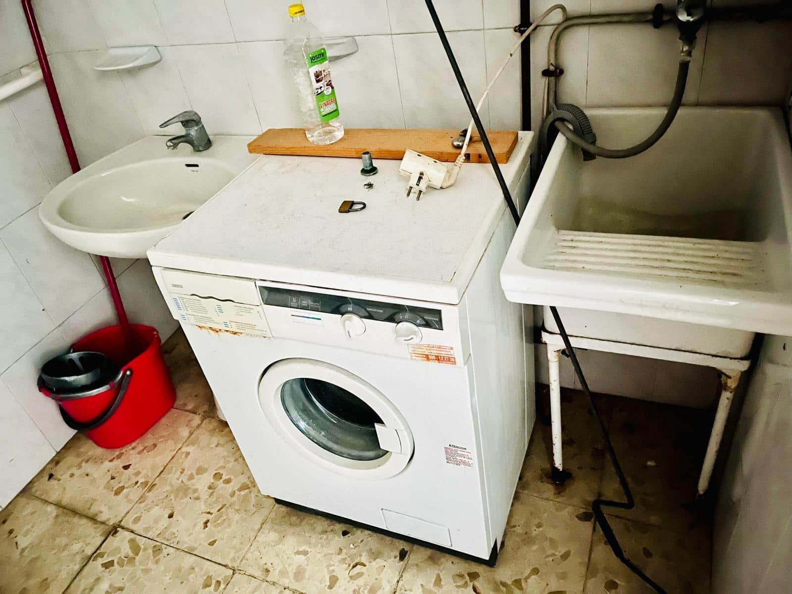 Commercieel te huur in Elche / Elx - € 650 (Ref: 10089610)
