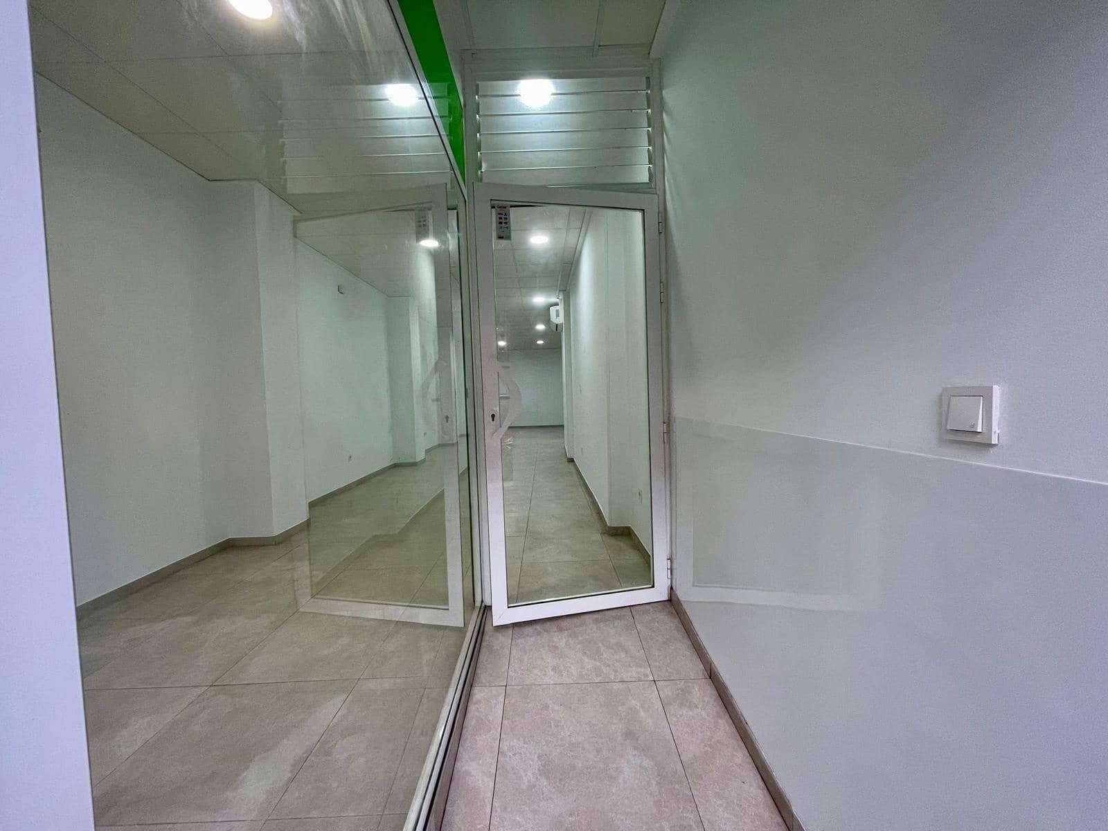Commerciale da affittare in Elche / Elx - 600 € (Rif: 10102780)