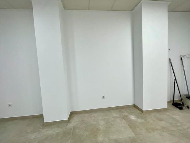 Commerciale da affittare in Elche / Elx - 600 € (Rif: 10102780)