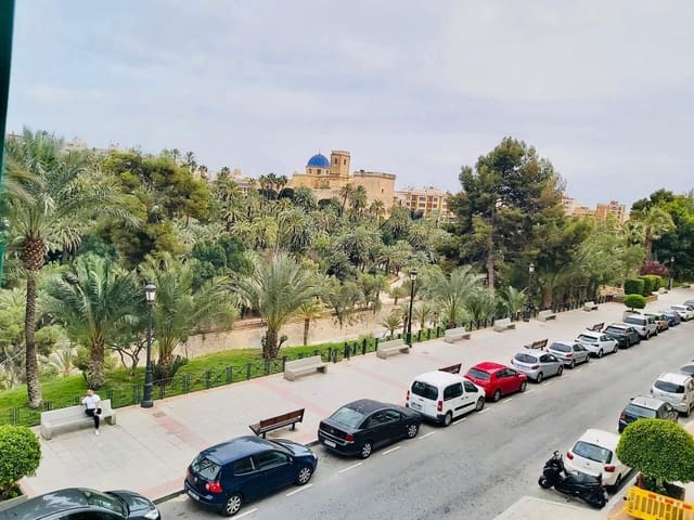 4 bedroom Flat for sale in Centro, Elche / Elx - € 500,000 (Ref: 10109850)