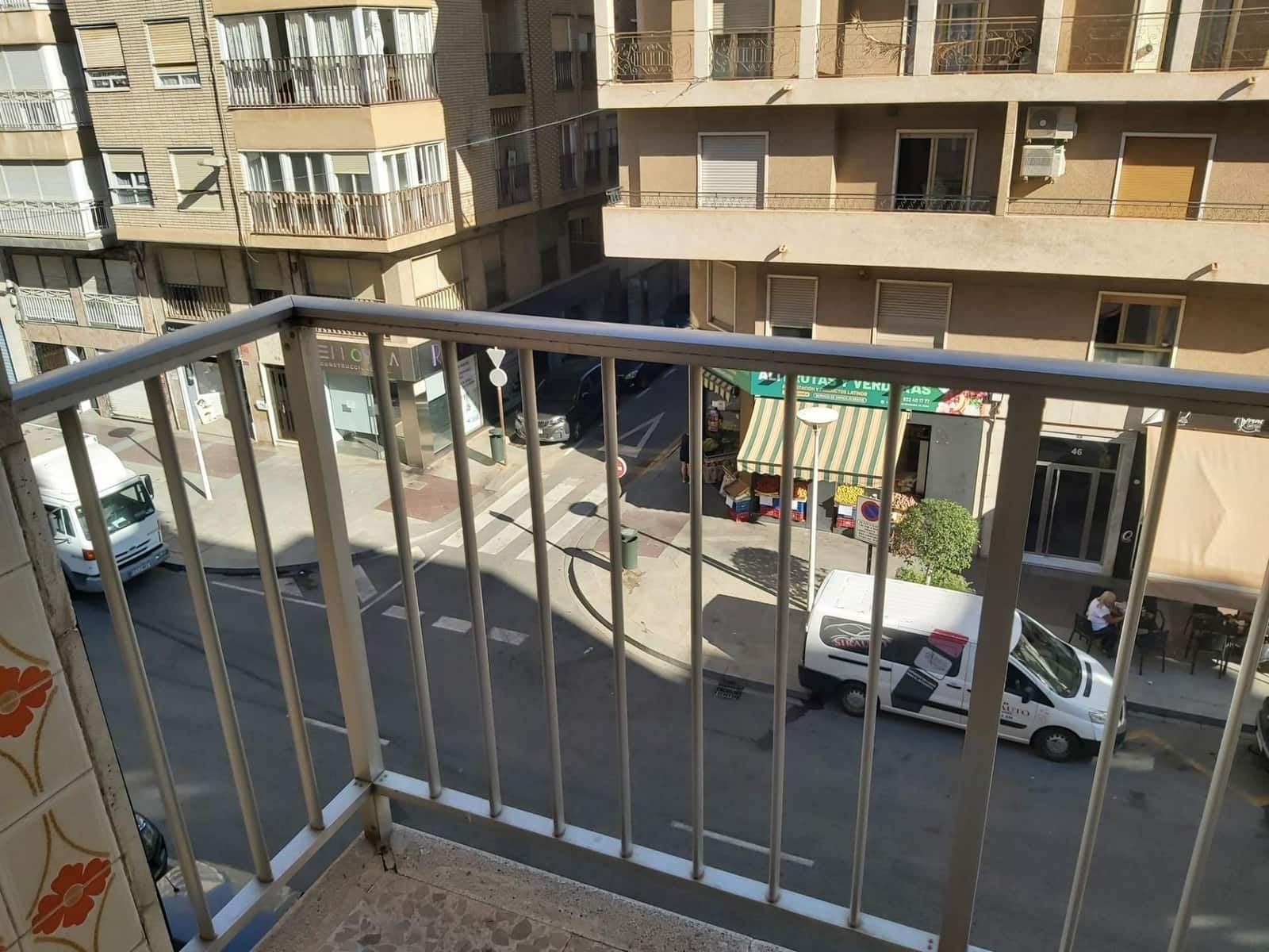 4 Zimmer Apartment zu vermieten in Elche / Elx - 300 € (Ref: 10120054)