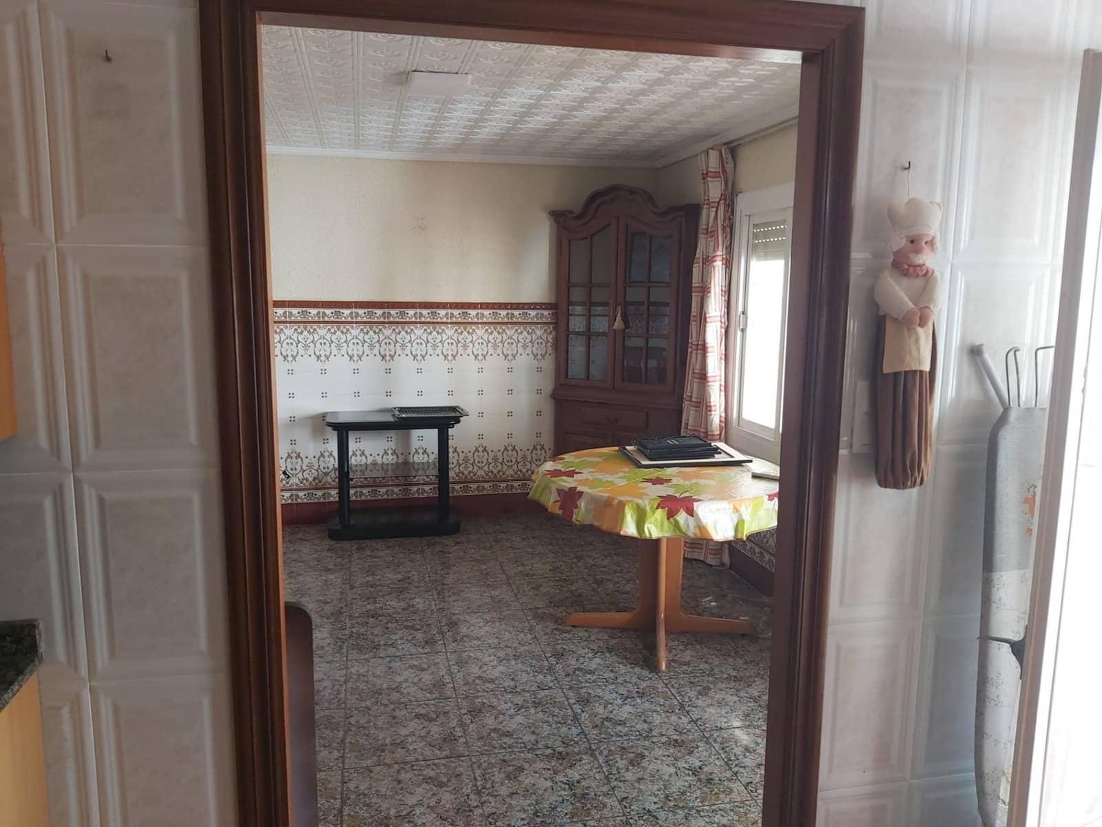 4 Zimmer Apartment zu vermieten in Elche / Elx - 300 € (Ref: 10120054)
