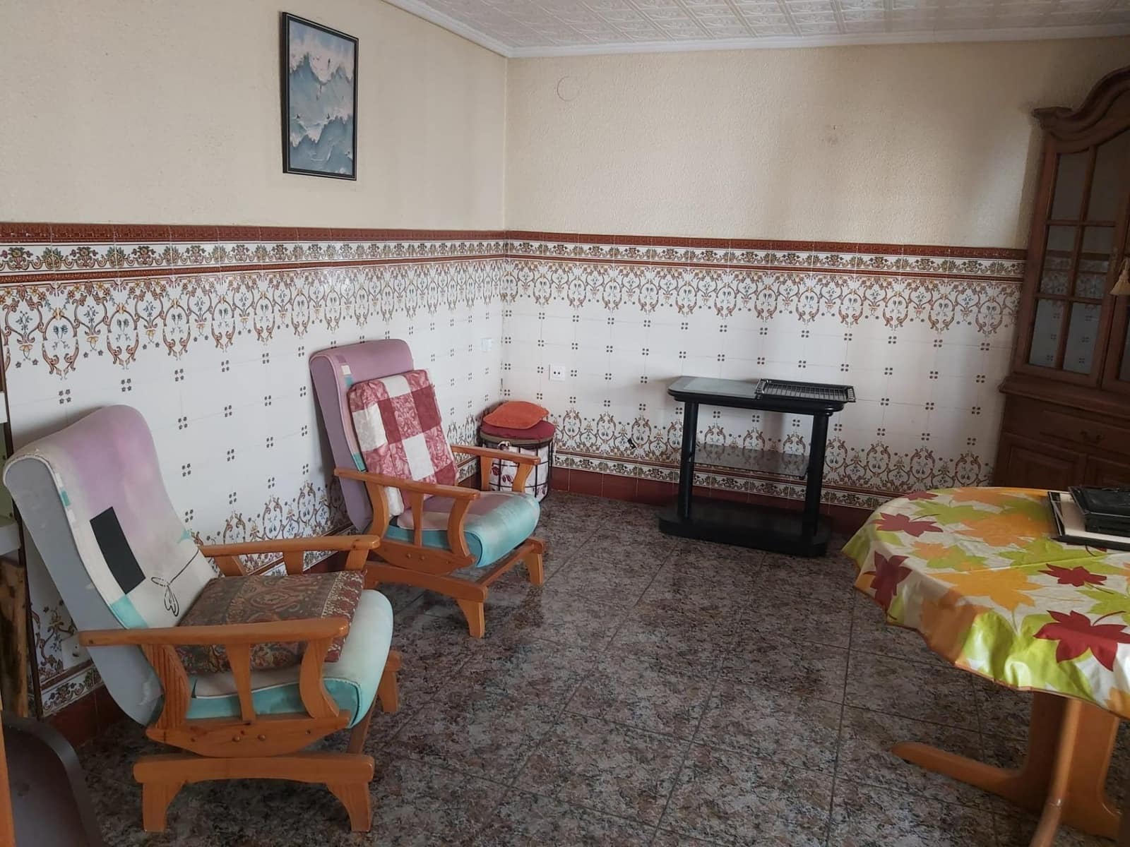 4 Zimmer Apartment zu vermieten in Elche / Elx - 300 € (Ref: 10120054)