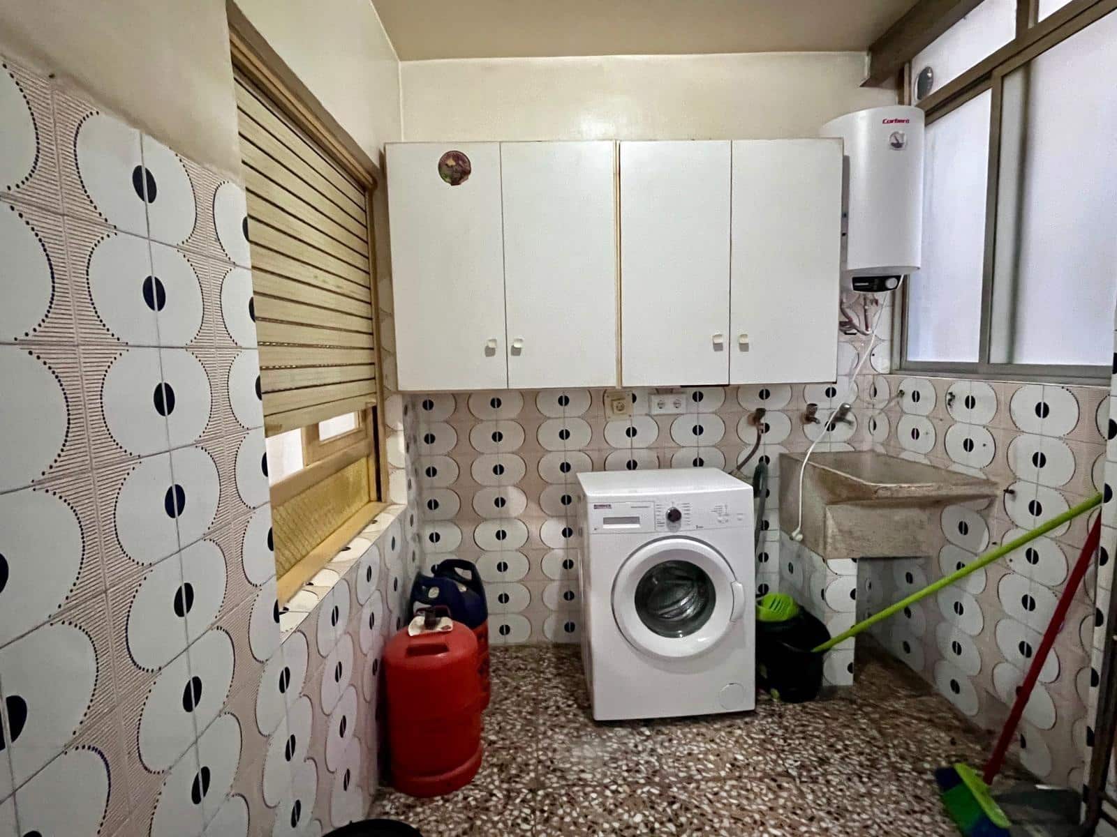 4 soveværelse Lejlighed til leje i Elche / Elx - € 700 (Ref: 10168636)