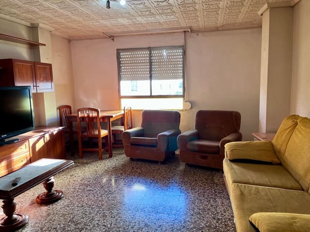 4 soveværelse Lejlighed til leje i Elche / Elx - € 700 (Ref: 10168636)