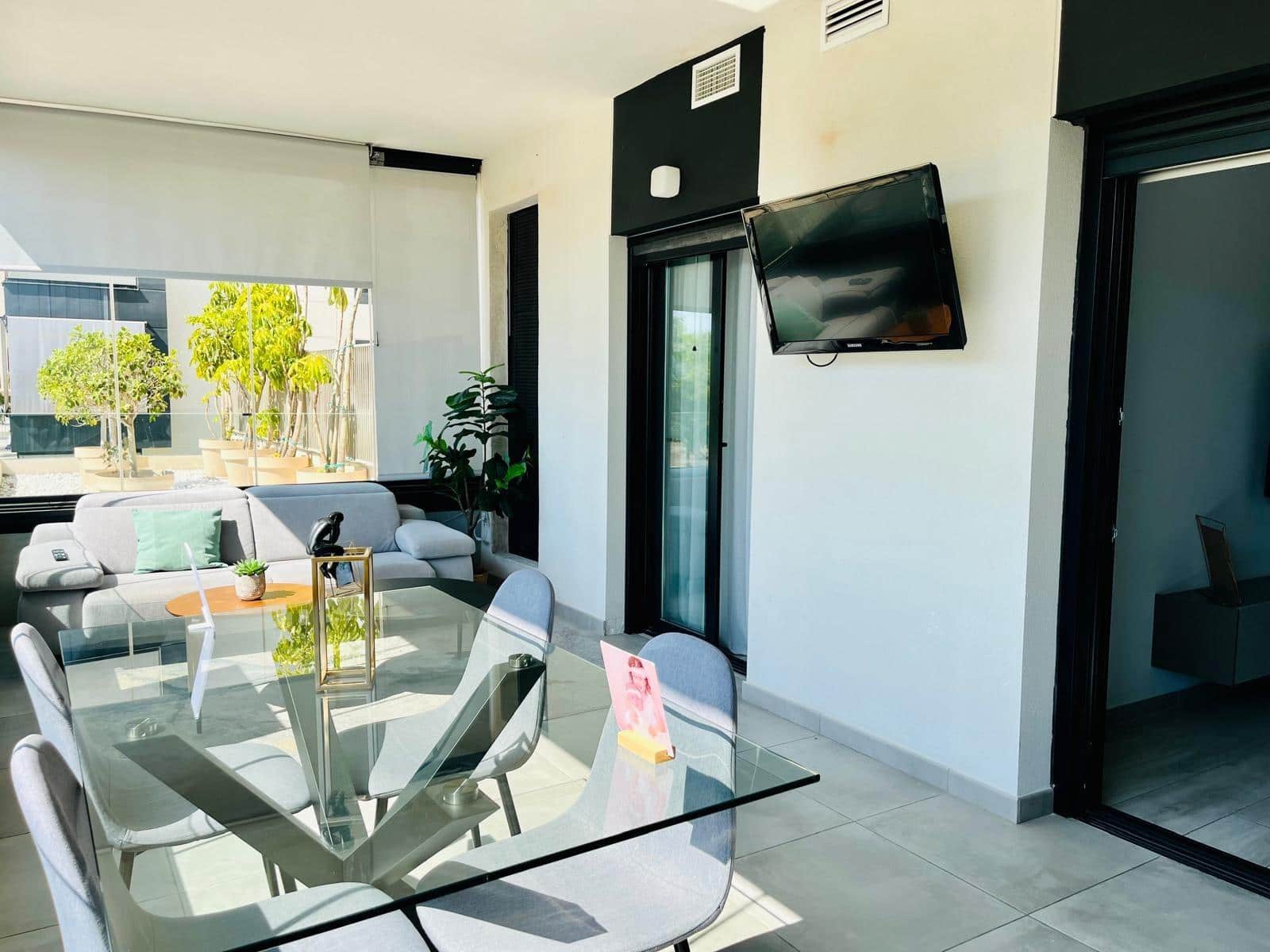 3 makuuhuone Asunto myytävänä paikassa Elche / Elx mukana uima-altaan 
autotalli - 330 000 € (Ref: 9528142)