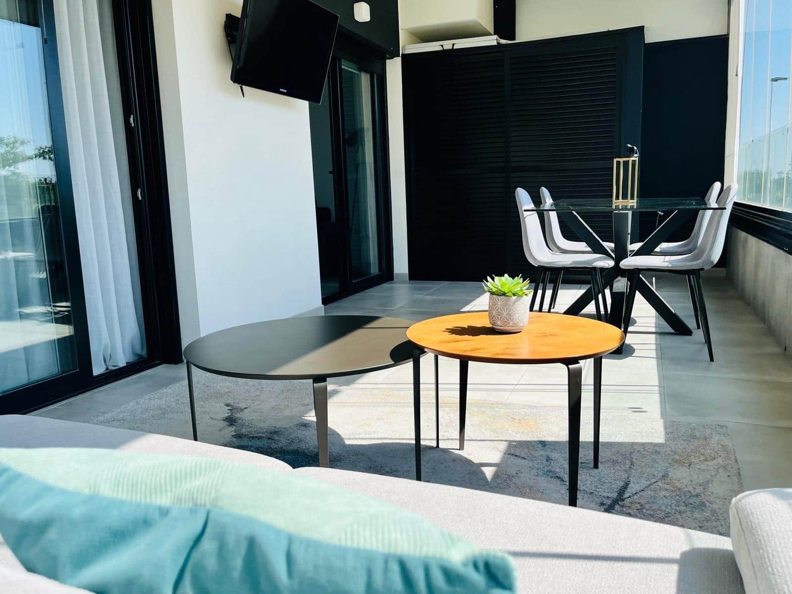 3 makuuhuone Asunto myytävänä paikassa Elche / Elx mukana uima-altaan 
autotalli - 330 000 € (Ref: 9528142)