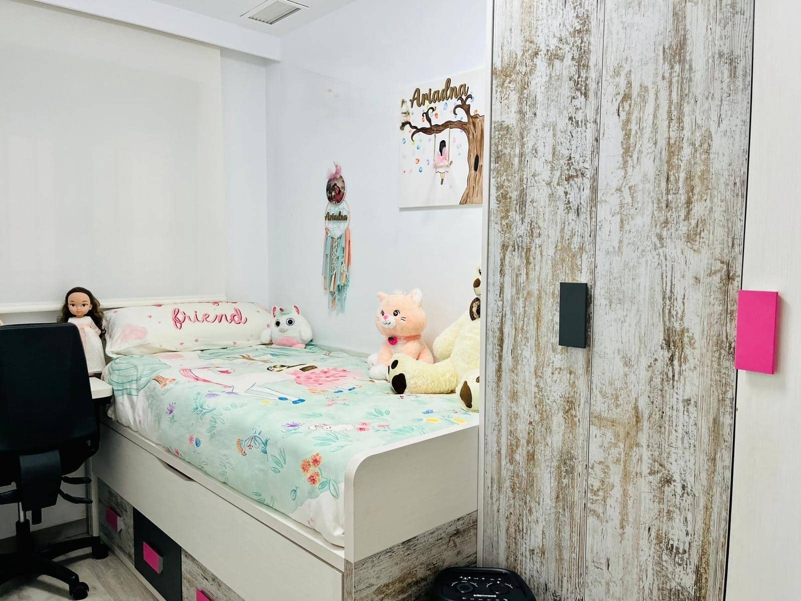 3 makuuhuone Asunto myytävänä paikassa Elche / Elx mukana uima-altaan 
autotalli - 330 000 € (Ref: 9528142)