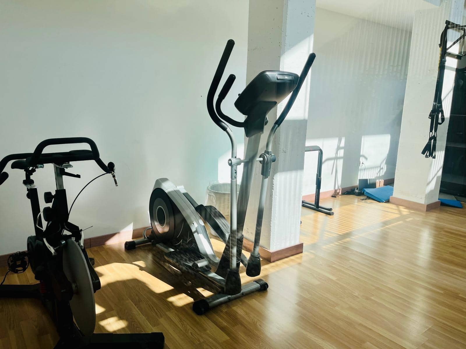 3 makuuhuone Asunto myytävänä paikassa Elche / Elx mukana uima-altaan 
autotalli - 330 000 € (Ref: 9528142)