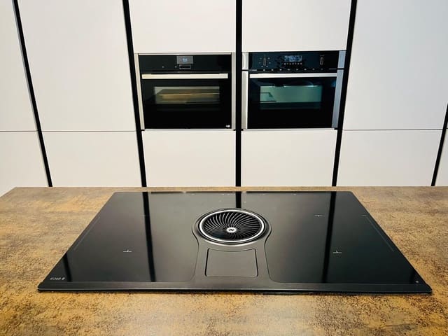 3 makuuhuone Asunto myytävänä paikassa Elche / Elx mukana uima-altaan 
autotalli - 330 000 € (Ref: 9528142)