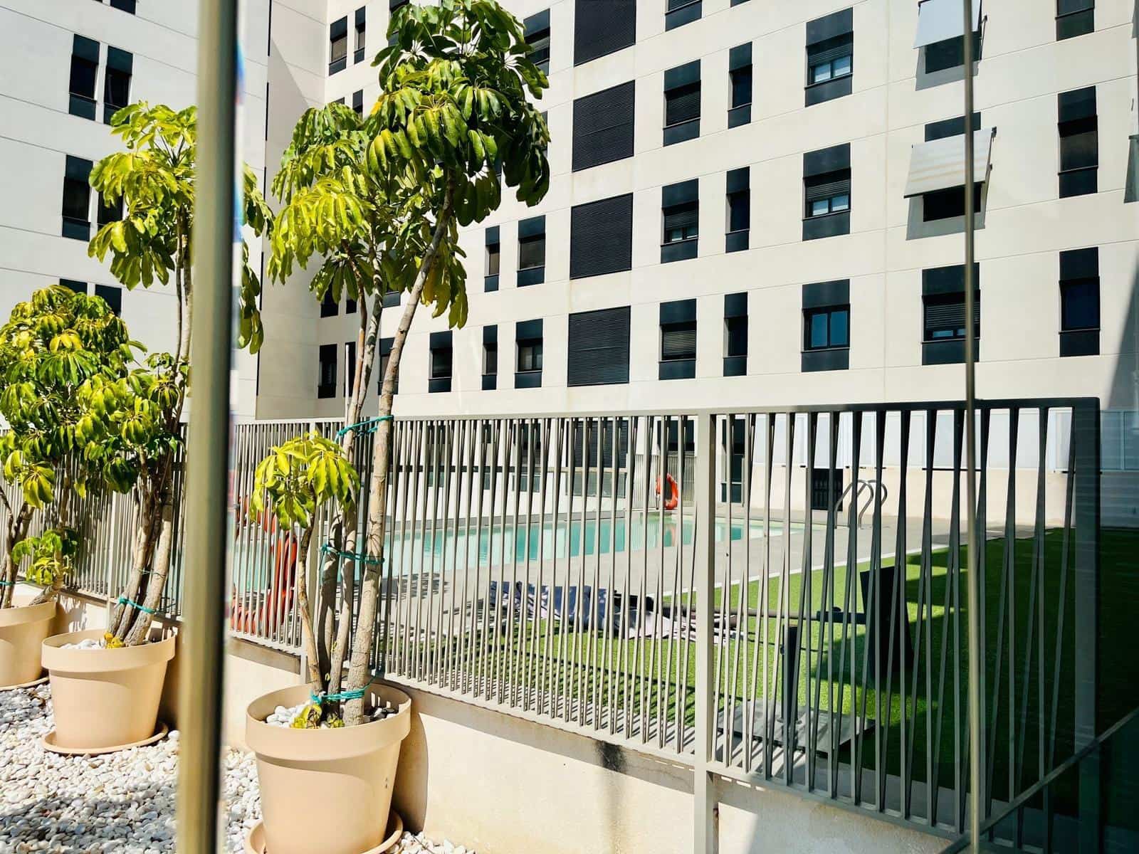 3 makuuhuone Asunto myytävänä paikassa Elche / Elx mukana uima-altaan 
autotalli - 330 000 € (Ref: 9528142)