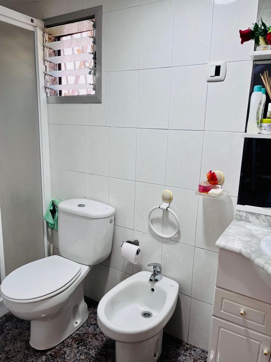 5 soveværelse Villa til salg i Elche / Elx med swimmingpool garage - € 259.900 (Ref: 9528143)