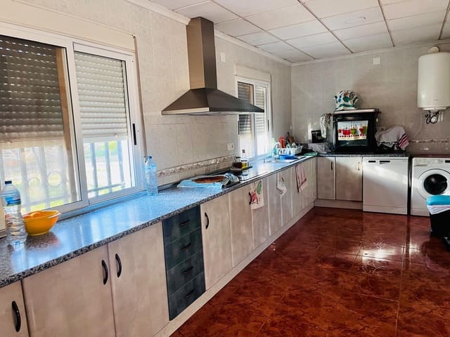 5 soveværelse Villa til salg i Elche / Elx med swimmingpool garage - € 259.900 (Ref: 9528143)