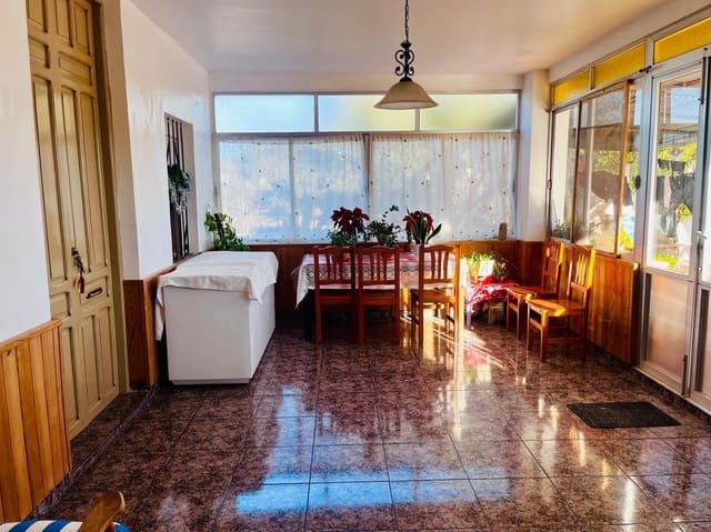 5 soveværelse Villa til salg i Elche / Elx med swimmingpool garage - € 259.900 (Ref: 9528143)