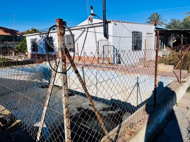 5 soveværelse Villa til salg i Elche / Elx med swimmingpool garage - € 259.900 (Ref: 9528143)