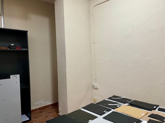 1 sypialnia Komercyjne do wynajęcia w Elche / Elx - 500 € (Ref: 9528144)