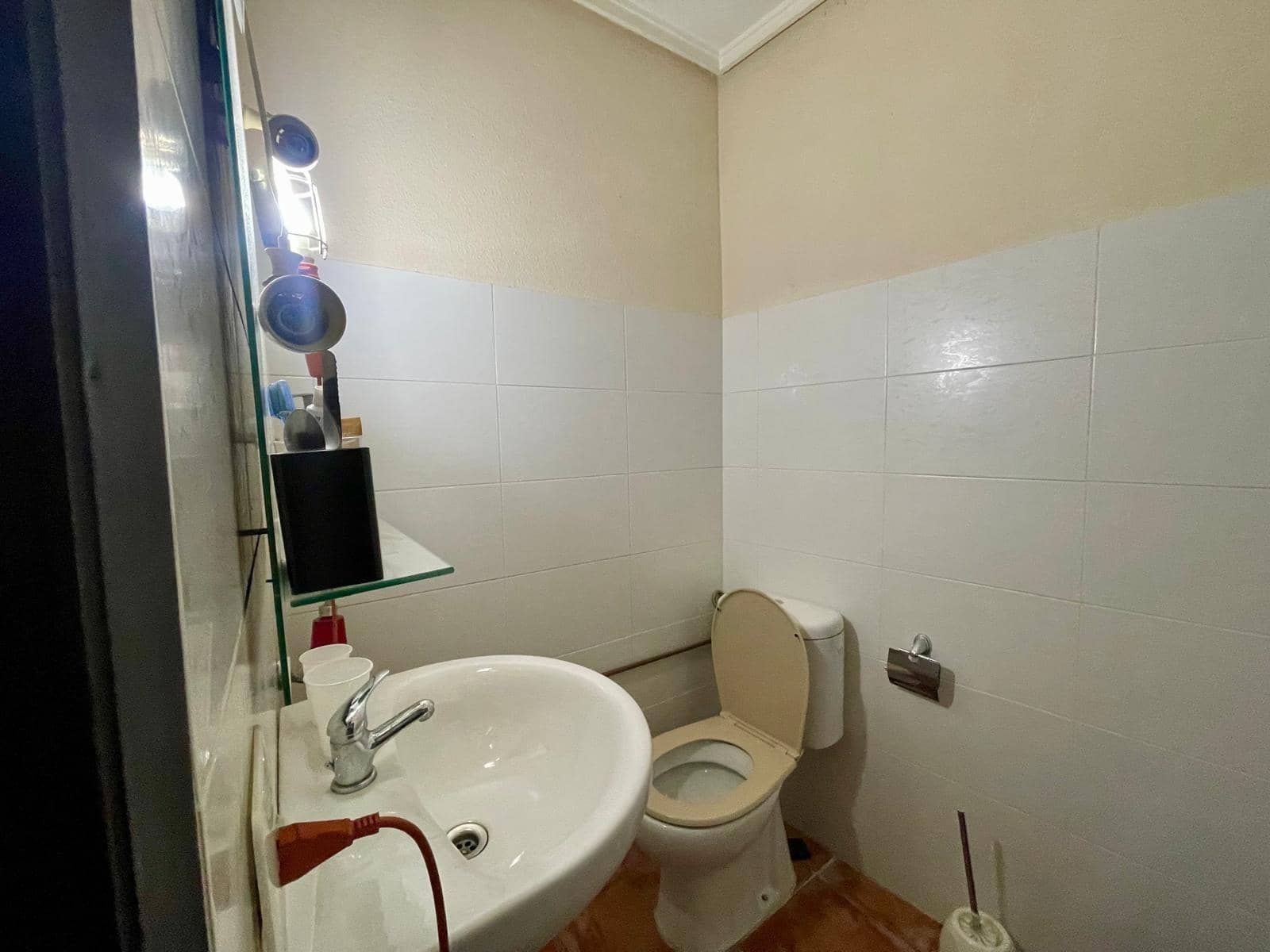 1 soverom Kommersiell til salgs i Elche / Elx - € 70 000 (Ref: 9528145)