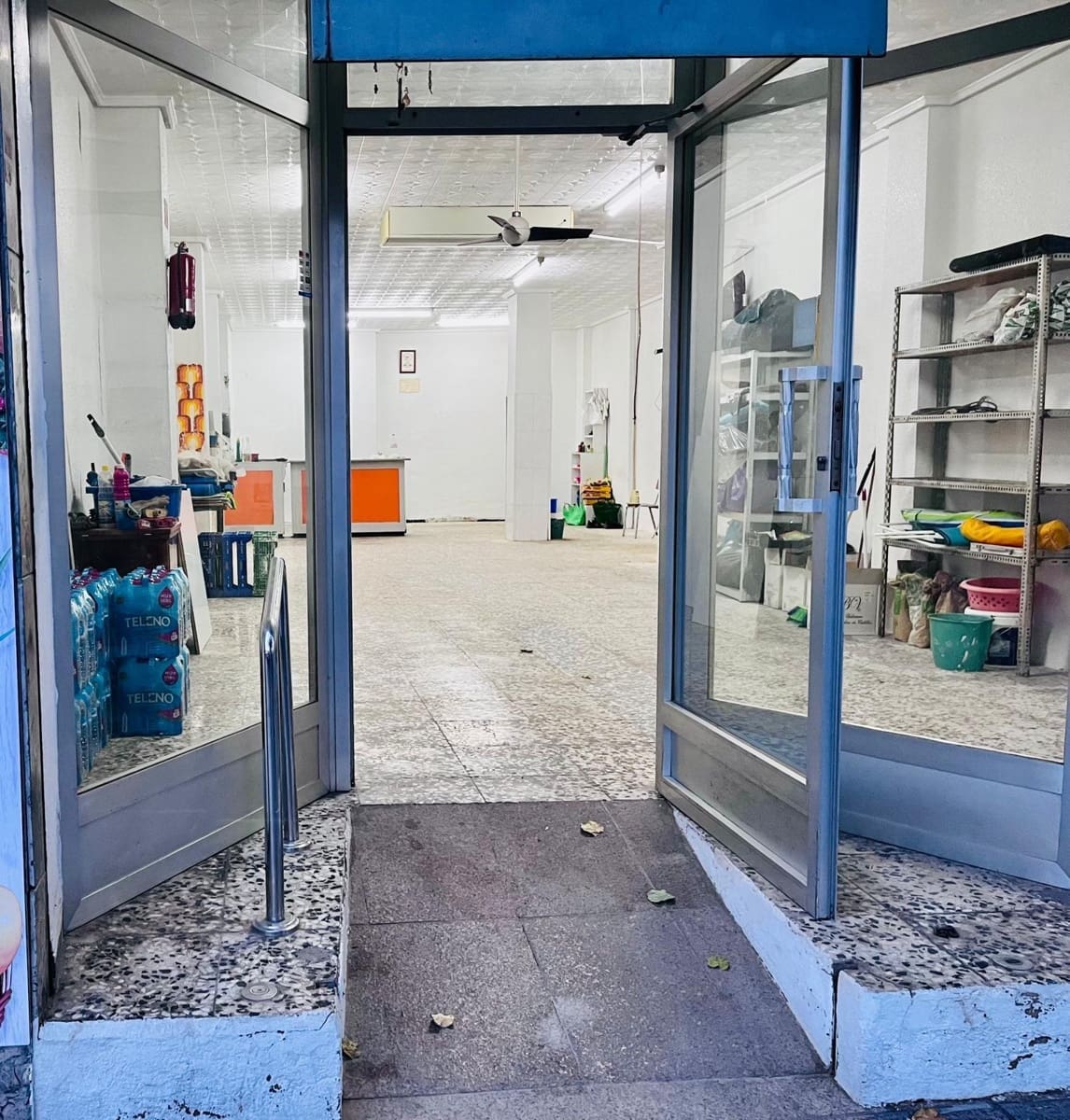 Kommersiell til salgs i Elche / Elx - € 55 000 (Ref: 9528147)