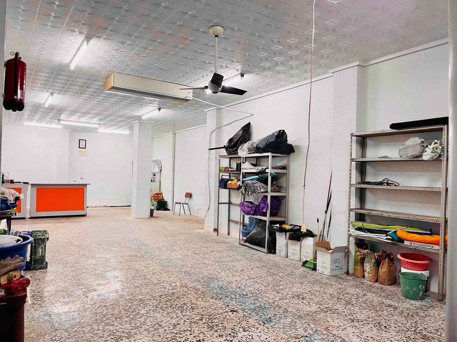 Kommersiell til salgs i Elche / Elx - € 55 000 (Ref: 9528147)