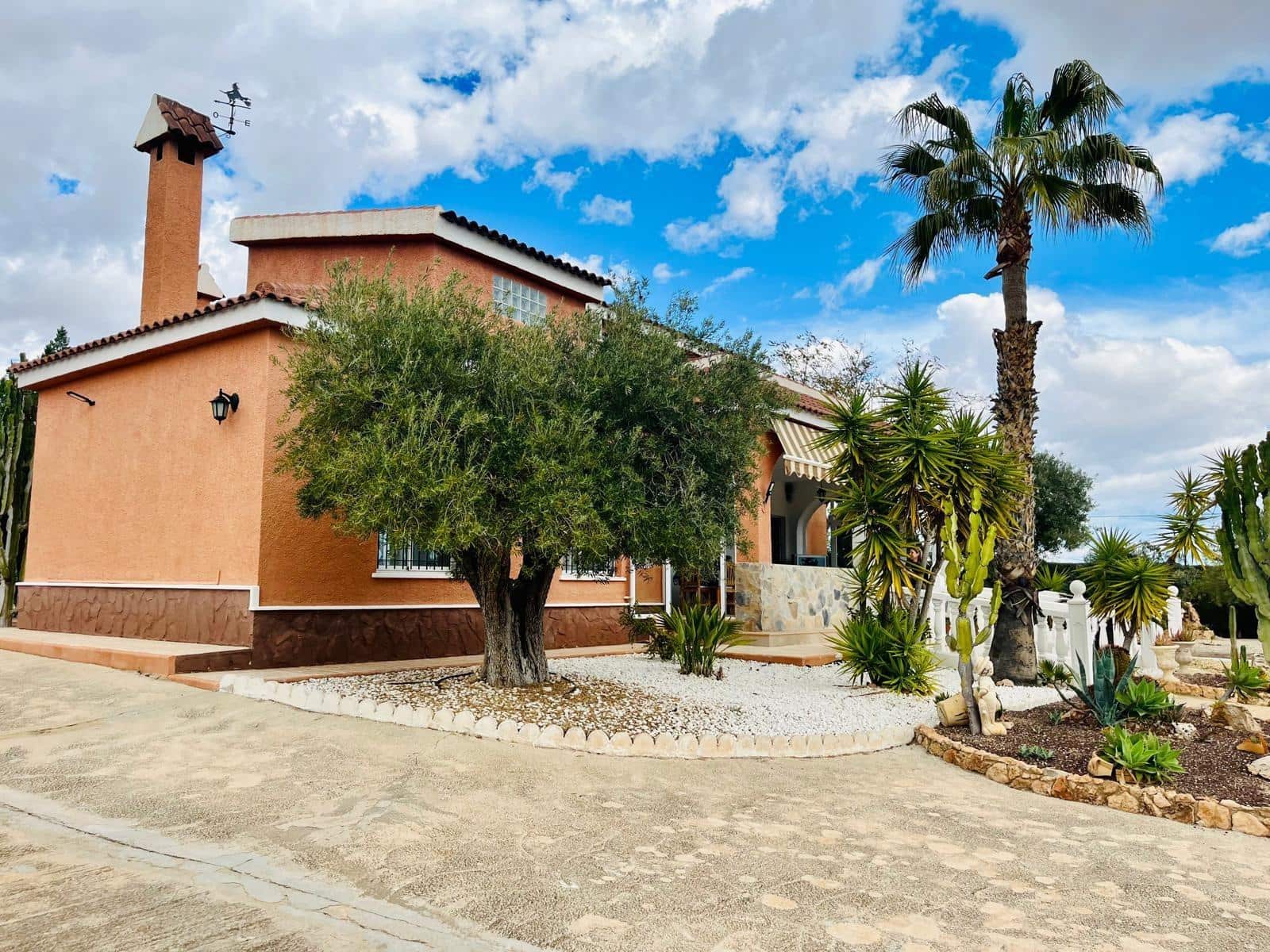 4 sypialnia Willa na sprzedaż w Elche / Elx z basenem garażem - 479 000 € (Ref: 9528153)