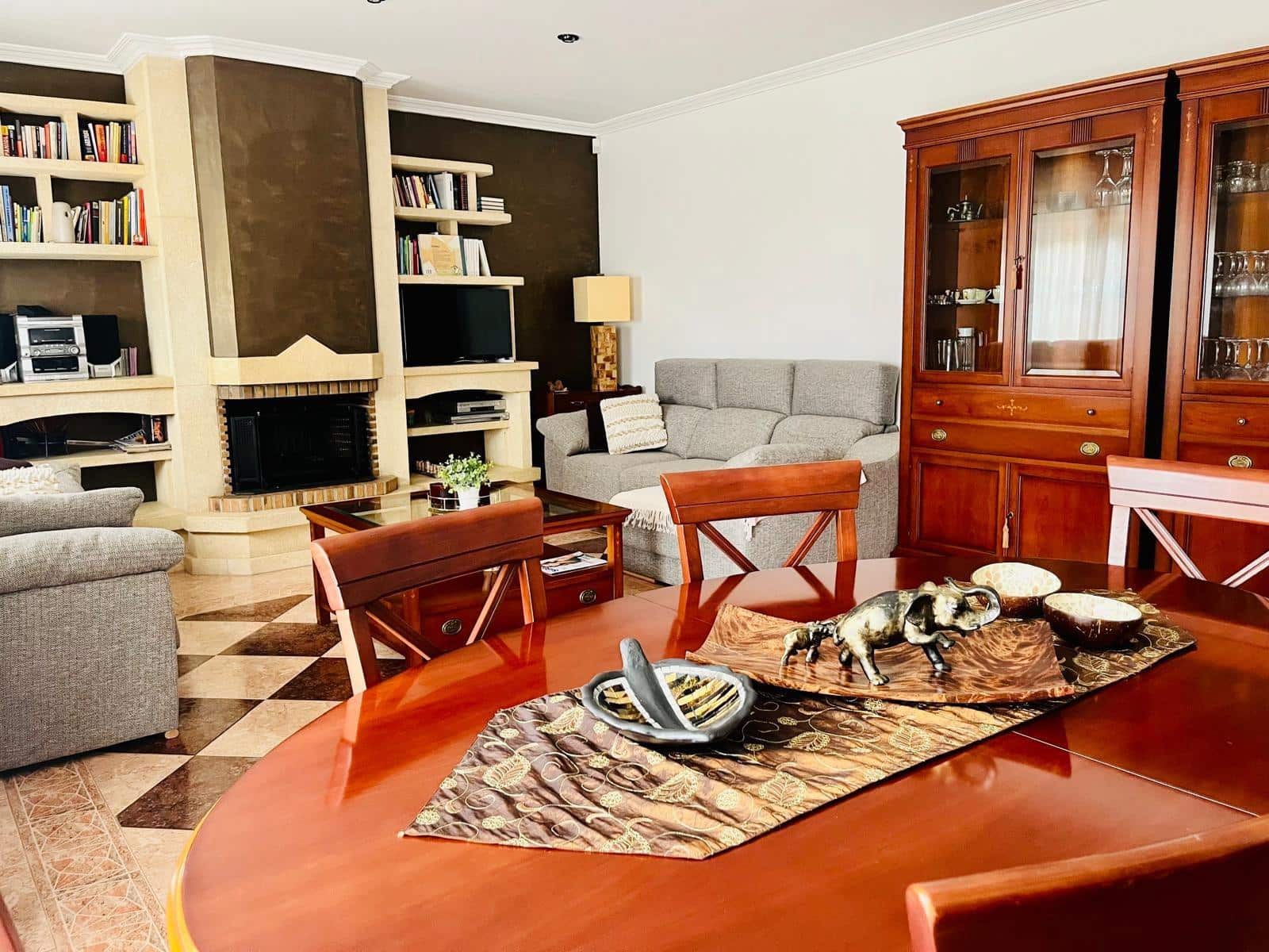 4 sypialnia Willa na sprzedaż w Elche / Elx z basenem garażem - 479 000 € (Ref: 9528153)