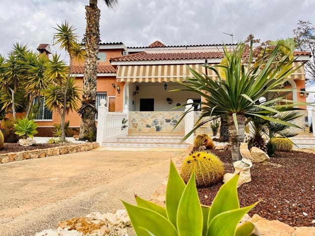 4 sypialnia Willa na sprzedaż w Peña de las Águilas, Elche / Elx z basenem garażem - 479 000 € (Ref: 9528153)