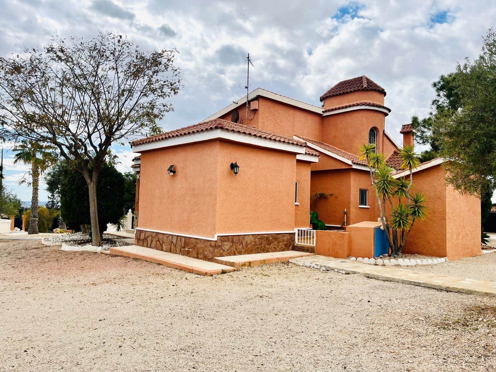 4 sypialnia Willa na sprzedaż w Elche / Elx z basenem garażem - 479 000 € (Ref: 9528153)