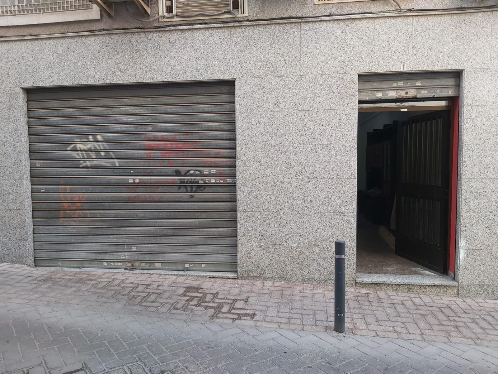 Commercial for sale in Elche / Elx - € 70,000 (Ref: 9528156)