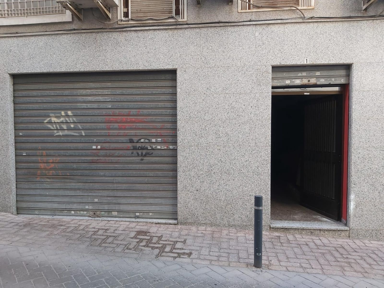 Commercial for sale in Elche / Elx - € 70,000 (Ref: 9528156)