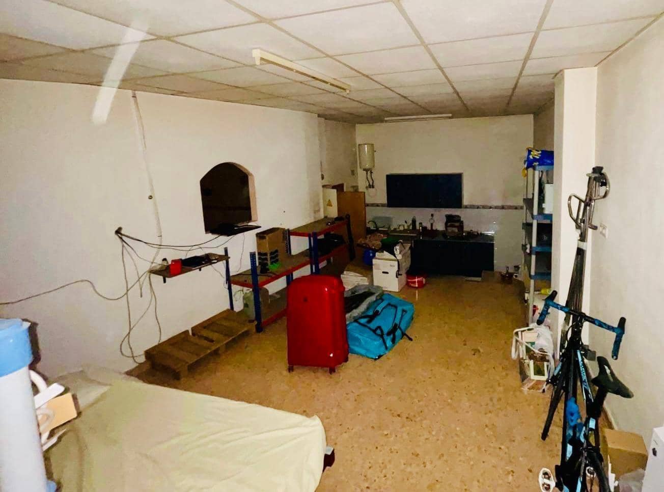 Kommersiell til salgs i Elche / Elx - € 120 000 (Ref: 9528157)