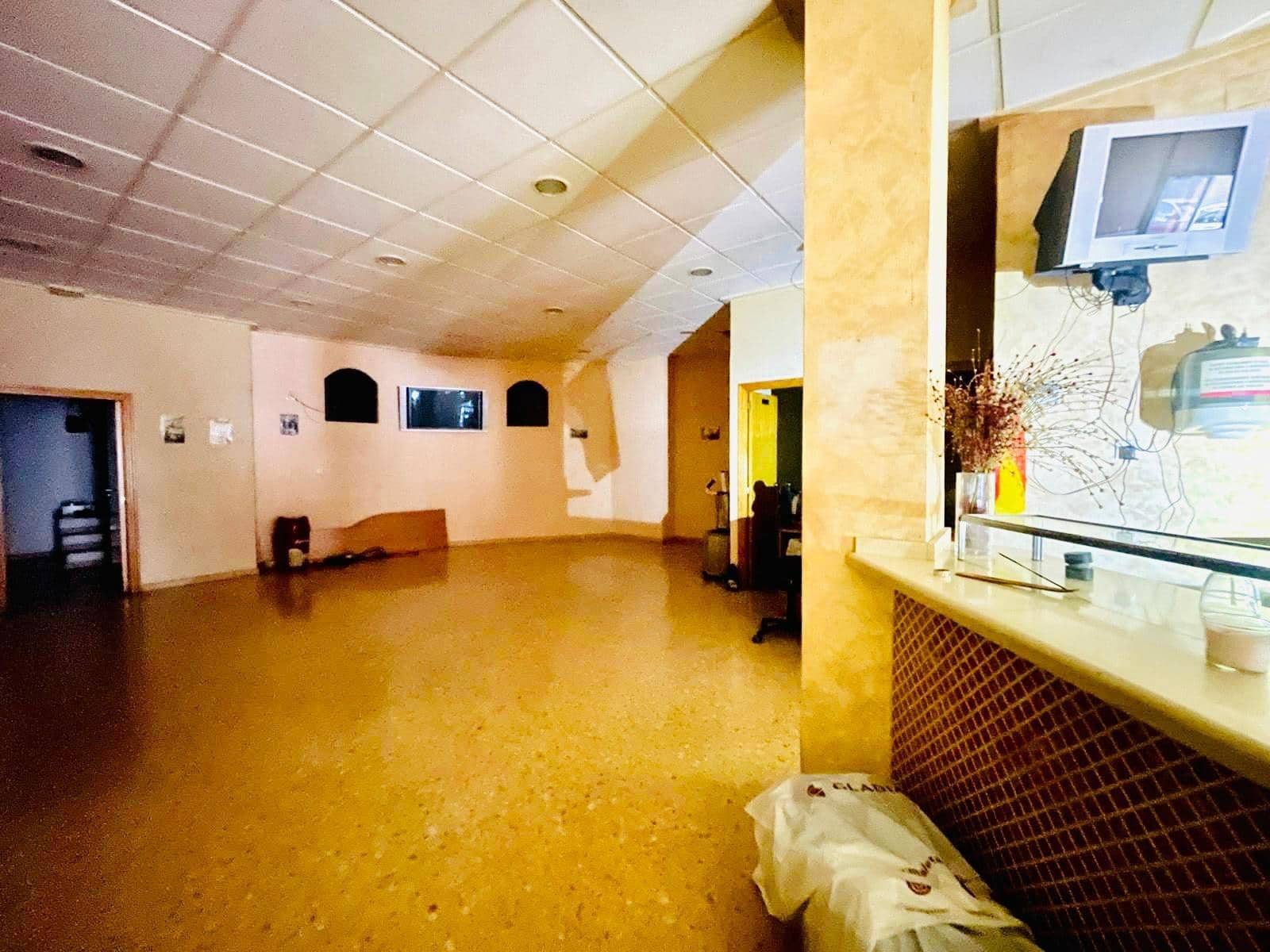 Kommersiell til salgs i Elche / Elx - € 120 000 (Ref: 9528157)