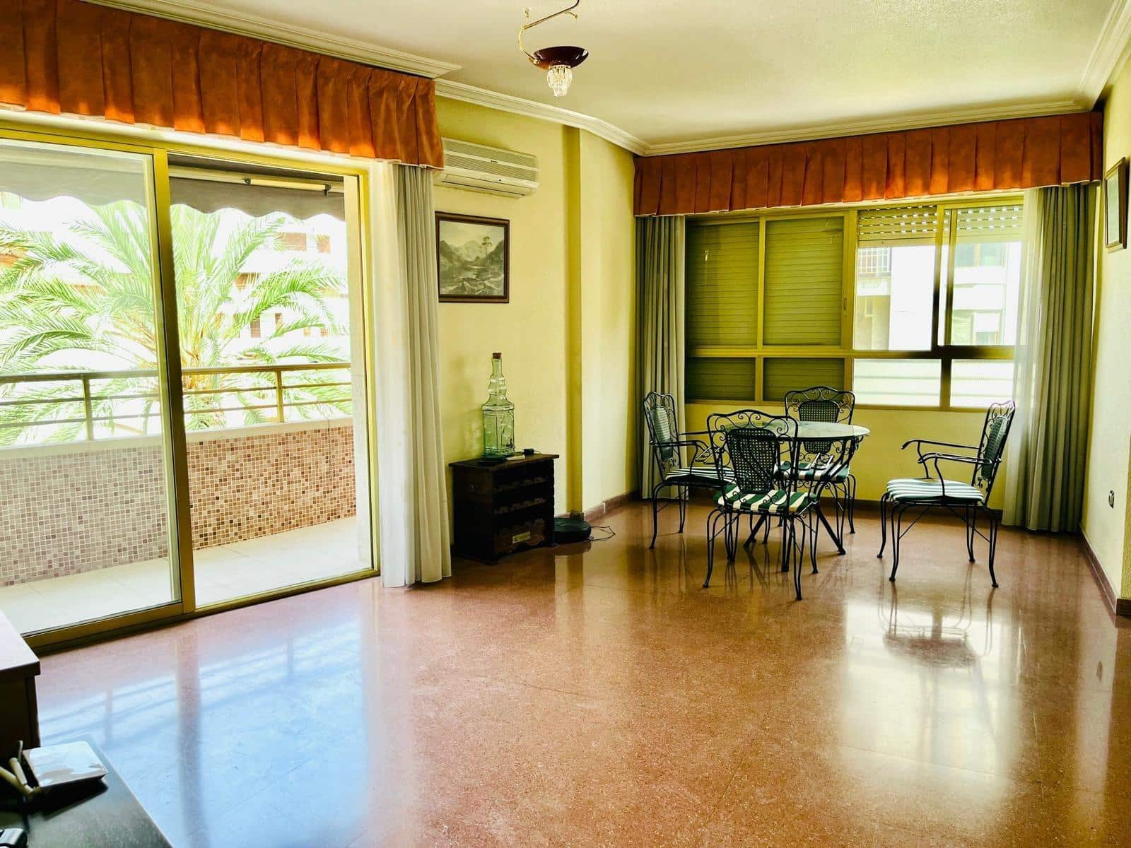 Piso de 3 habitaciones en Elche / Elx en venta con garaje - 250.000 € (Ref: 9528158)