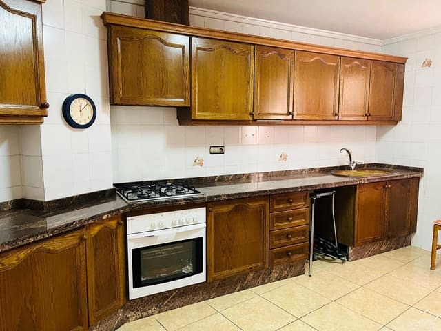 Piso de 3 habitaciones en Elche / Elx en venta con garaje - 250.000 € (Ref: 9528158)