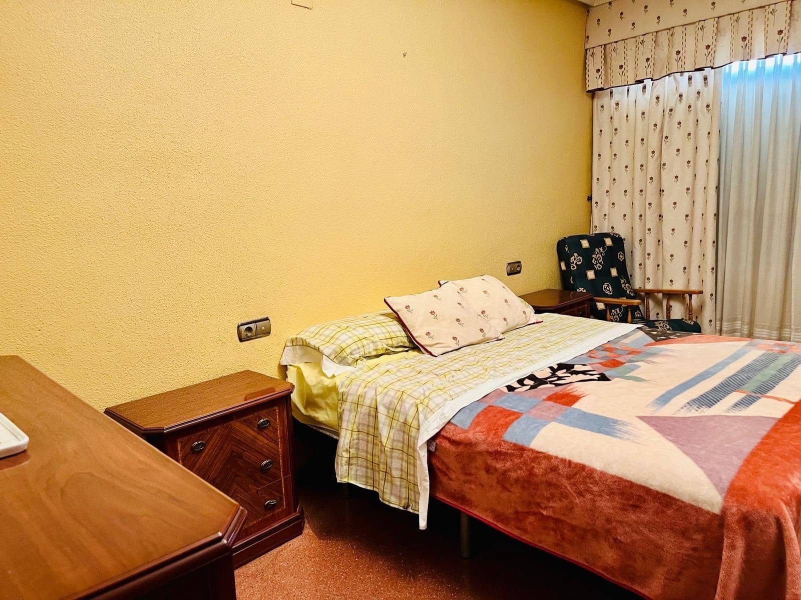 Piso de 3 habitaciones en Elche / Elx en venta con garaje - 250.000 € (Ref: 9528158)