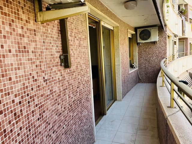 Piso de 3 habitaciones en Elche / Elx en venta con garaje - 250.000 € (Ref: 9528158)