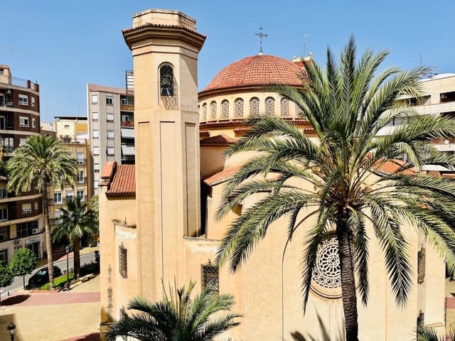 Piso de 3 habitaciones en Elche / Elx en venta con garaje - 250.000 € (Ref: 9528158)